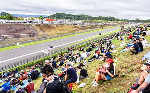 PICKUP! For your first MotoGP™, get the "General Admission Ticket"