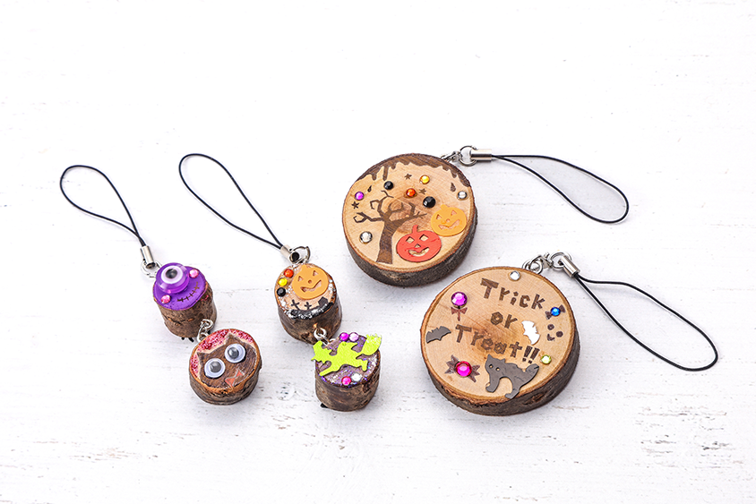 Crafting experience using Hello Woods materials