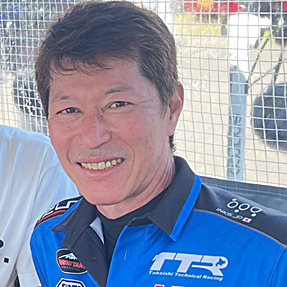 武石伸也さん