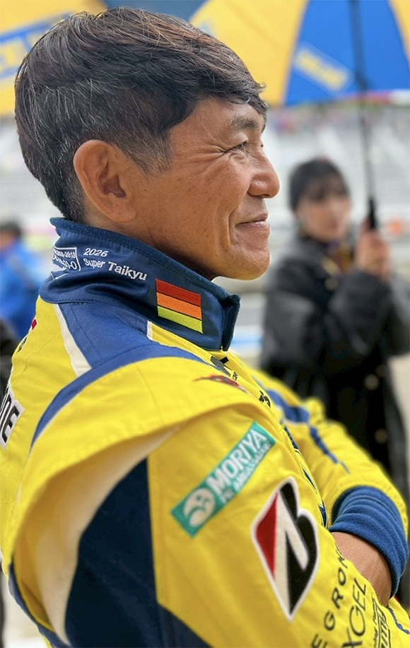 山野哲也