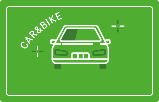 來場的車輛和摩托車