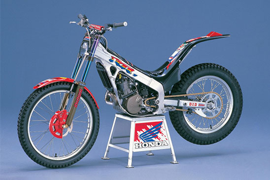 TLM260R(1990年)